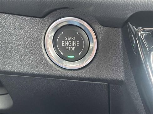 New 2026 Chevrolet Traverse LT image 11