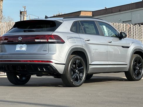 New 2025 Volkswagen Atlas Cross Sport SEL R-Line image 5