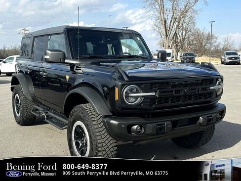 Used 2022 Ford Bronco Badlands image 1