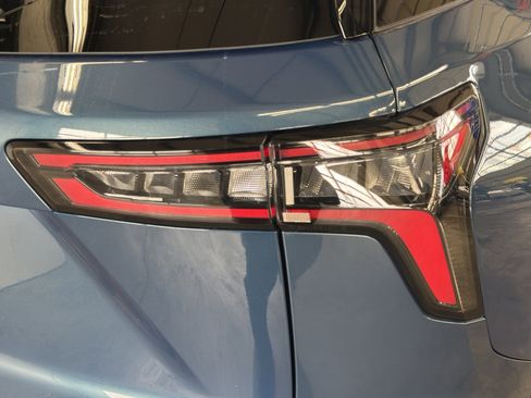 New 2026 Chevrolet Equinox RS w/ Convenience Package III image 7