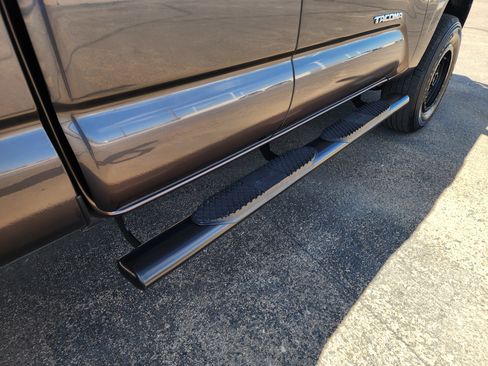 Used 2020 Toyota Tacoma SR image 14