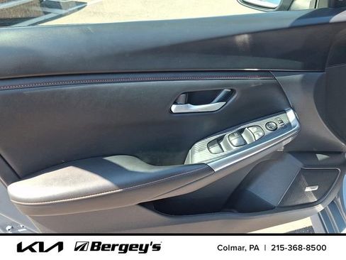 Used 2026 Nissan Sentra SR w/ SR Premium Package FWD image 14
