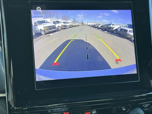 Used 2022 Jeep Grand Cherokee L Laredo image 11