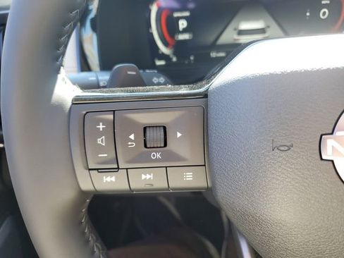 New 2026 Nissan Pathfinder SL image 24