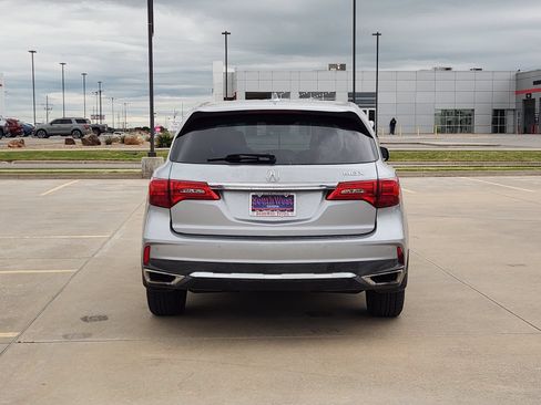Used 2020 Acura MDX FWD w/ Technology Package image 8