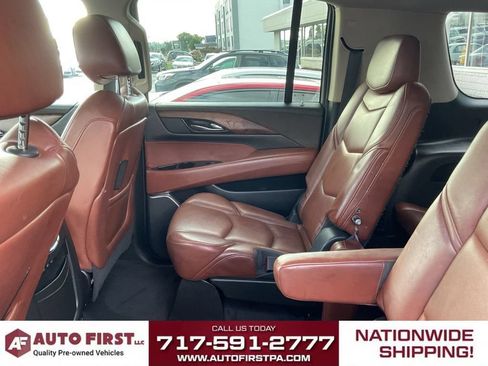 Used 2020 Cadillac Escalade ESV Luxury AWD/4WD image 9