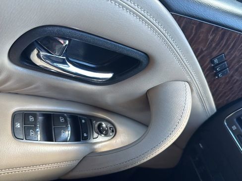 Used 2017 Nissan Armada SL image 22