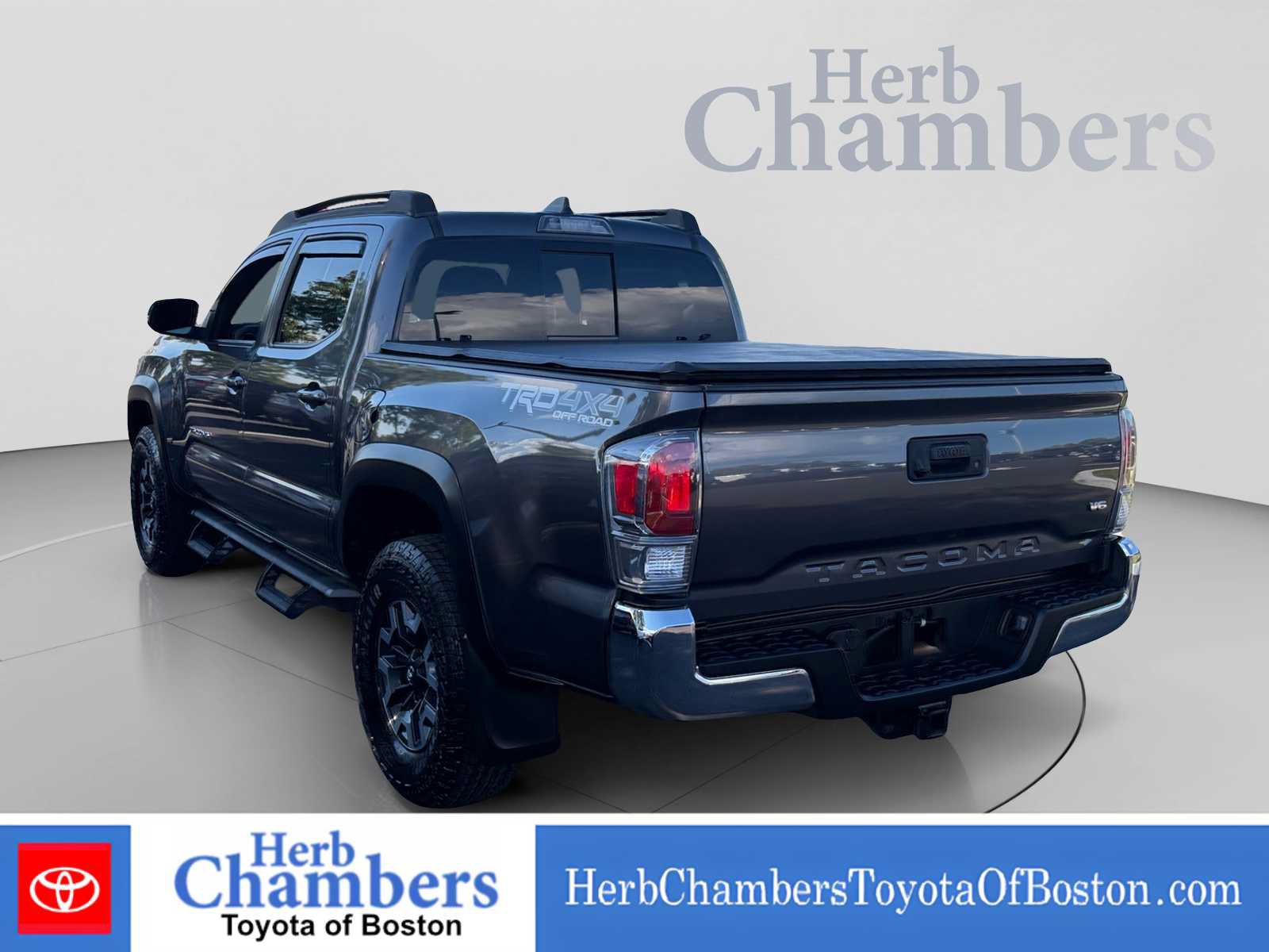 Used 2022 Toyota Tacoma TRD Off-Road AWD/4WD image 3