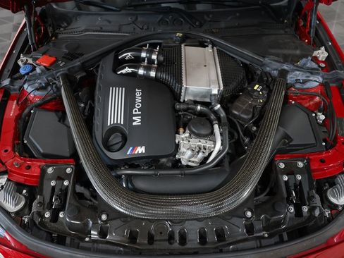 Used 2020 BMW M4 Coupe w/ Competition Package RWD image 12
