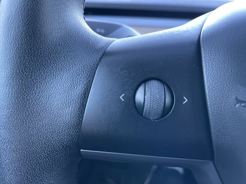 Used 2020 Tesla Model 3 Long Range image 40