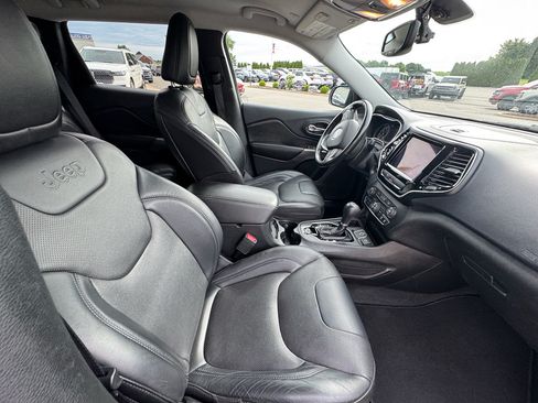 Used 2020 Jeep Cherokee Limited FWD image 12