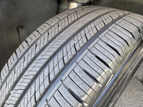 Certified 2023 Volkswagen Atlas SE image 13