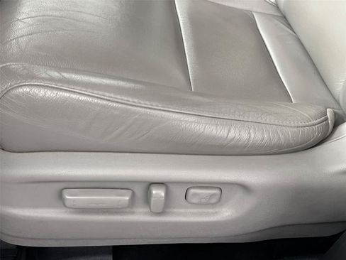 Used 2018 Honda Pilot Touring image 13