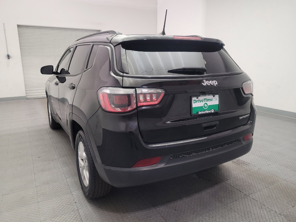 Used 2018 Jeep Compass Sport w/ Tech Group FWD image 6
