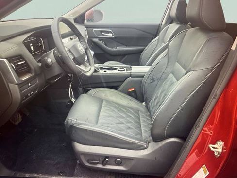 Used 2025 Nissan Rogue Platinum AWD/4WD image 8