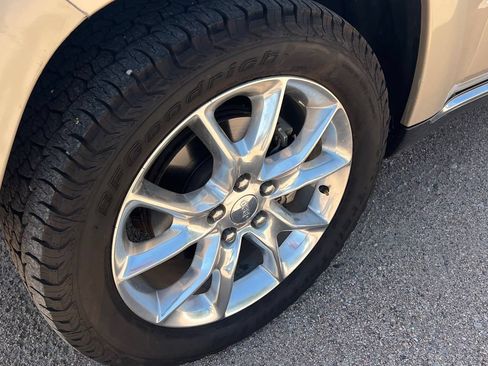 Used 2014 Jeep Grand Cherokee Summit AWD/4WD image 9