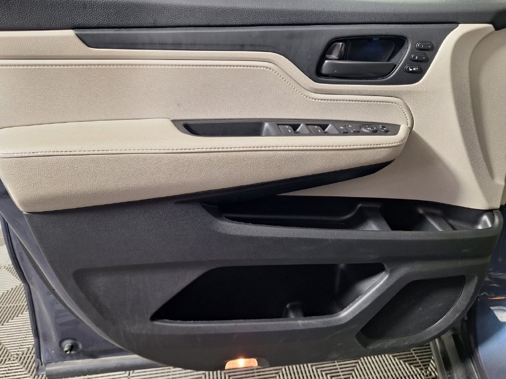 Used 2025 Honda Odyssey EX-L image 32