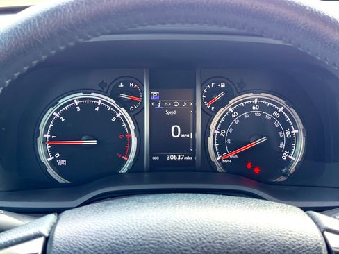 Used 2022 Toyota 4Runner TRD Off-Road Premium image 26