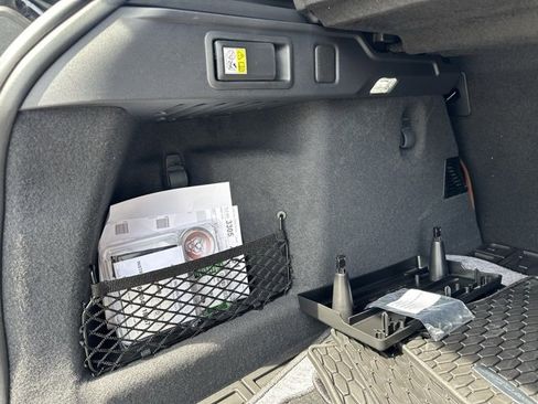 New 2026 Jaguar F-PACE R-Dynamic S image 33