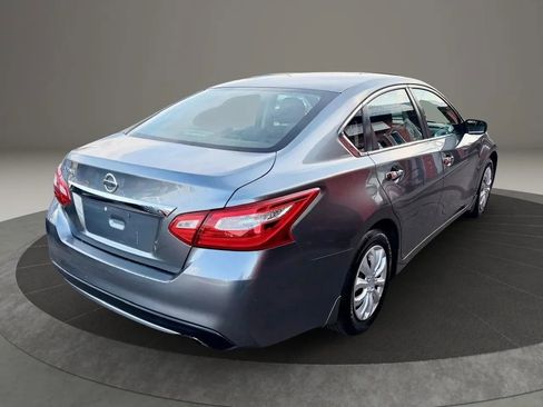 Used 2017 Nissan Altima 2.5 S w/ Power Driver Seat Package image 3