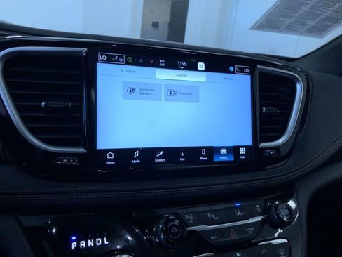 Used 2021 Chrysler Pacifica Pinnacle image 30