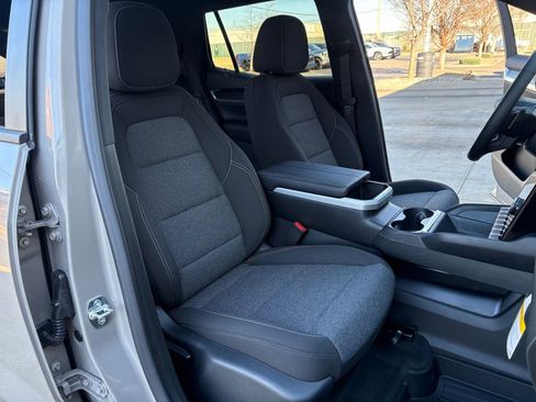 New 2026 GMC Terrain Elevation w/ LPO, Floor Liner Package image 34