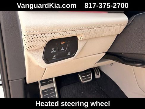 Used 2024 Volkswagen Atlas SEL Premium R-Line AWD/4WD image 16