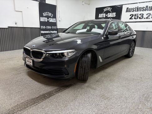 Used 2019 BMW 530i w/ Convenience Package RWD image 6