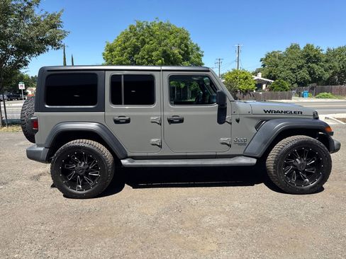 Used 2020 Jeep Wrangler Unlimited Sport S AWD/4WD image 7