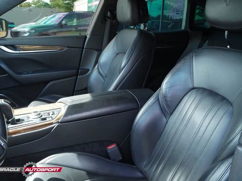 Used 2017 Maserati Levante S AWD/4WD image 19