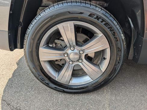 Used 2015 Jeep Patriot 4WD image 15