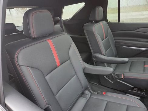Used 2024 Chevrolet Traverse RS w/ LPO, Floor Liner Package AWD/4WD image 46