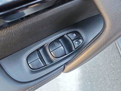 Used 2021 Nissan Rogue Sport SV w/ Technology Package image 26