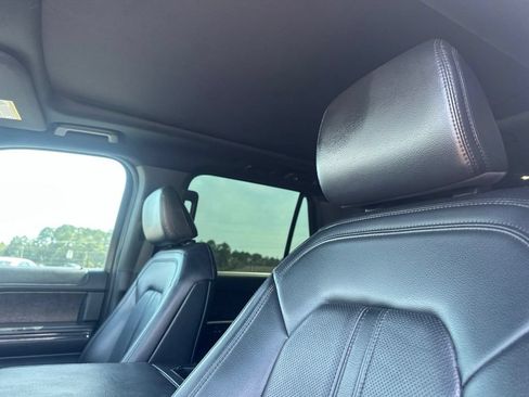 Used 2021 Ford Expedition Limited RWD image 15