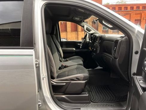 Used 2021 Chevrolet Silverado 2500 Custom w/ Custom Convenience Package AWD/4WD image 17