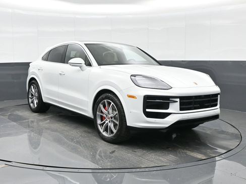 New 2026 Porsche Cayenne S image 11
