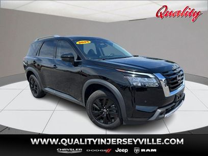 Used 2025 Nissan Pathfinder SL