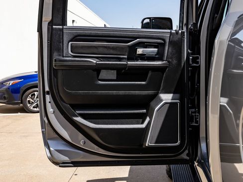 Used 2020 RAM 2500 Laramie AWD/4WD image 38