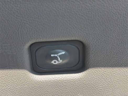 Used 2022 Lincoln Nautilus Reserve w/ Equipment Group 201A image 19