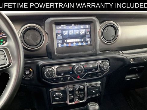 Used 2022 Jeep Wrangler Unlimited Sport image 8