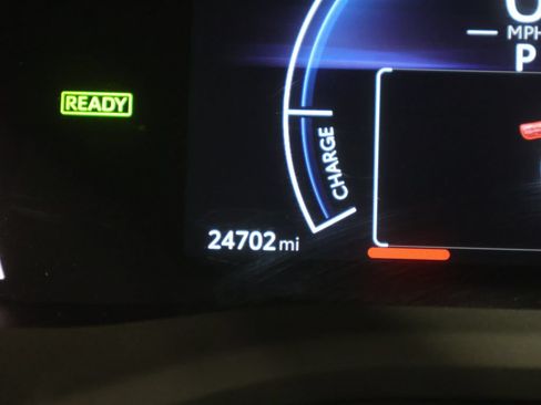 Used 2025 Toyota Camry LE FWD image 38