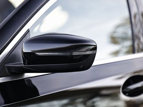 New 2026 BMW 330i Sedan w/ Premium Package image 11