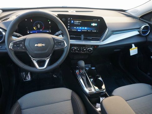 New 2026 Chevrolet Trax LT w/ Driver Confidence Package image 13