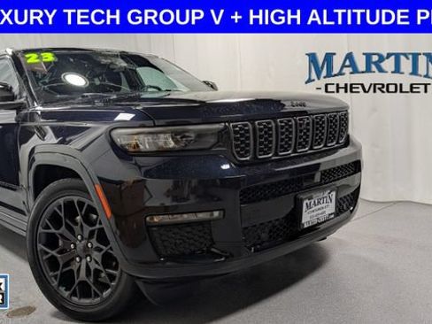 Used 2023 Jeep Grand Cherokee L Summit w/ High Altitude Package AWD/4WD image 1