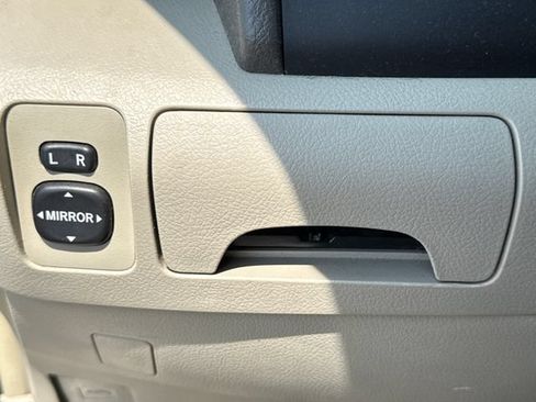 Used 2007 Toyota Camry LE FWD image 25