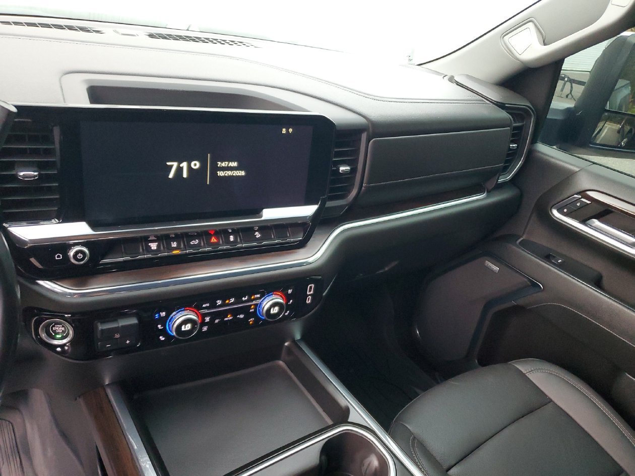Used 2024 GMC Sierra 2500 SLT AWD/4WD image 28