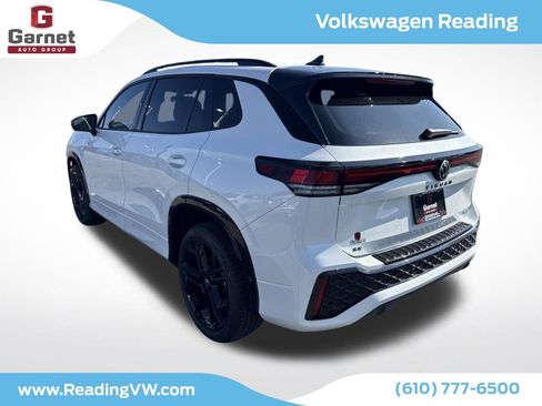 New 2026 Volkswagen Tiguan SE R-Line image 3