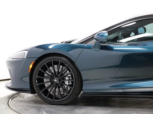 Used 2021 McLaren GT RWD image 8