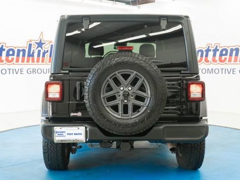 Used 2024 Jeep Wrangler Unlimited Sport AWD/4WD image 30