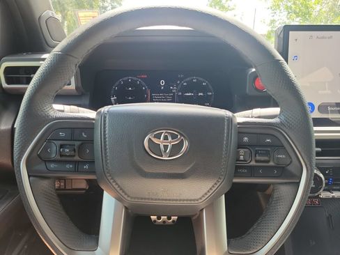 Used 2025 Toyota Tacoma TRD Sport w/ TRD Sport Premium Package RWD image 19